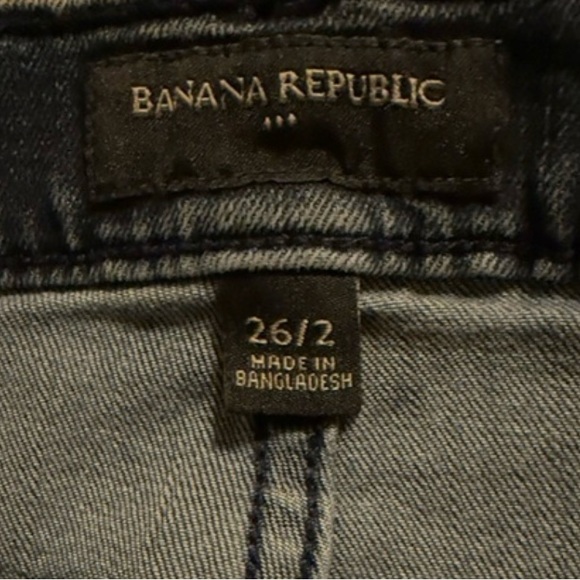 Banana Republic Dark Denim Skirt - Picture 2 of 6